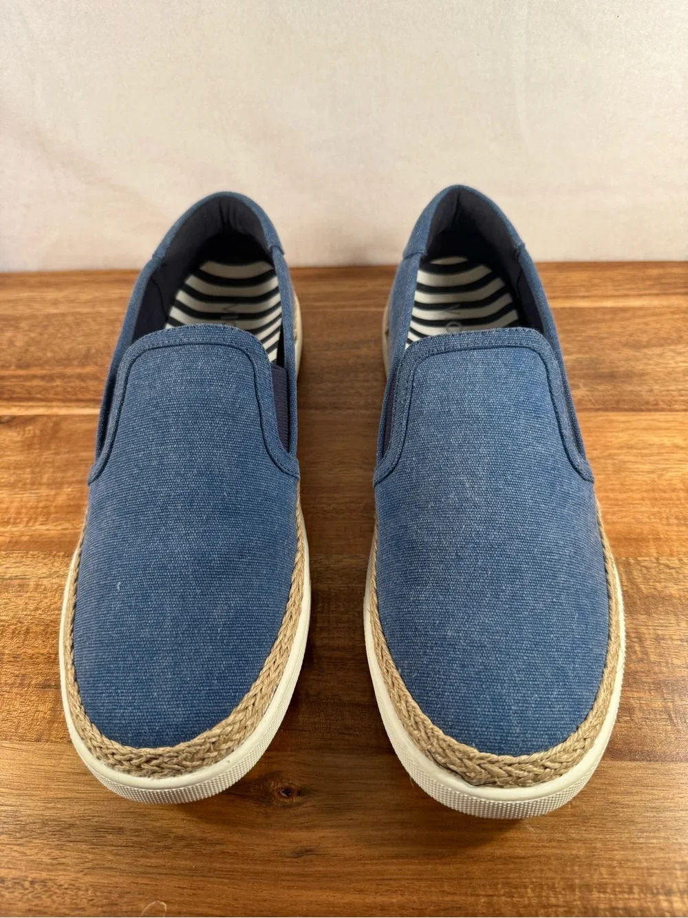 Vionic Rae Slip-on Espadrille Sneaker Blue Denim Size 9 NWOT